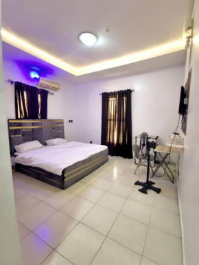 Shortlet Studio Room Apartment Serviced Apartment